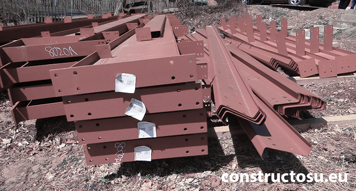 Componentele unei hale metalice de 100 metri pătrați