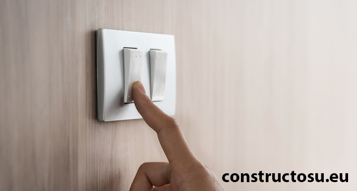 La ce înălțime se amplasează întrerupătorul electric?