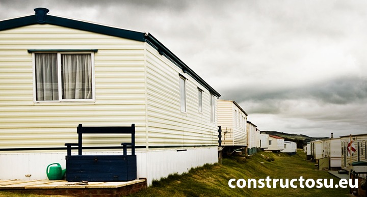 Zonă cu rulote glorificare, strâns înghesuite