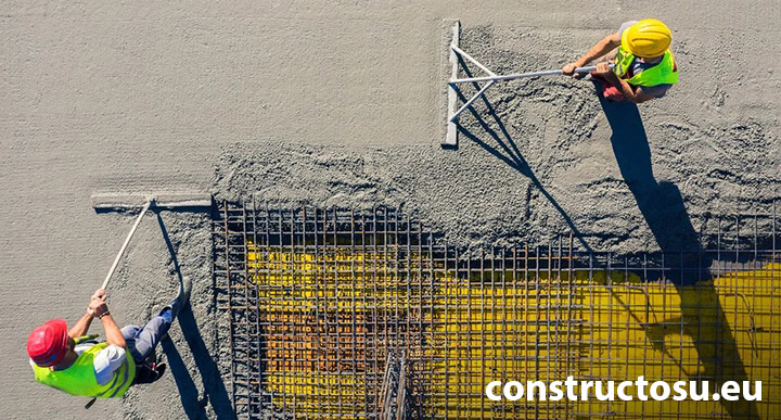 Împraștierea betonului la turnarea unui planșeu de beton armat