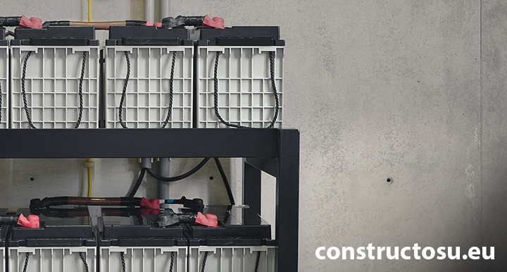 Rack sau raft pentru bancul de baterii ale sistemului solar.